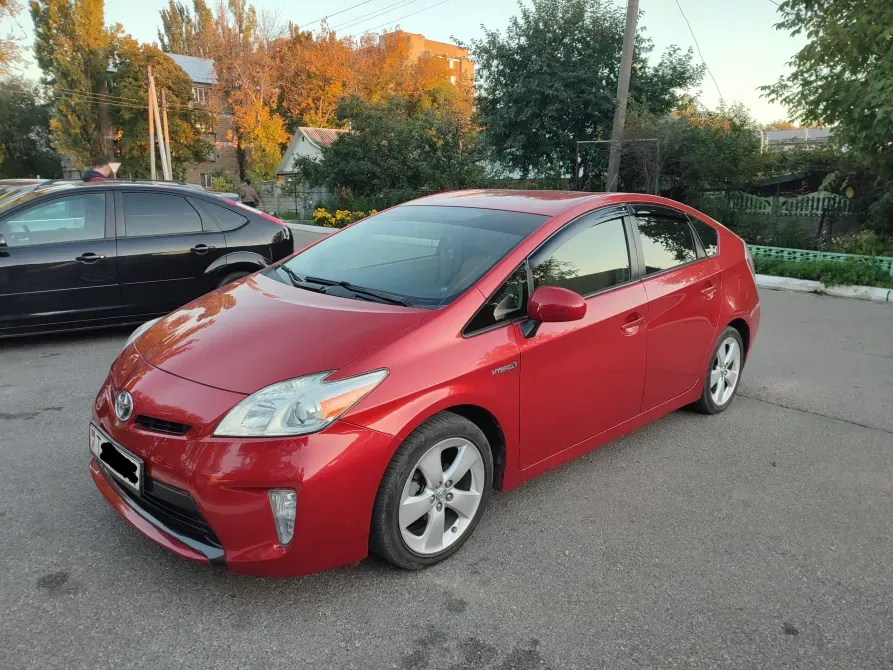 Toyota Prius 2014 год Бендеры Bender - fotografie 2