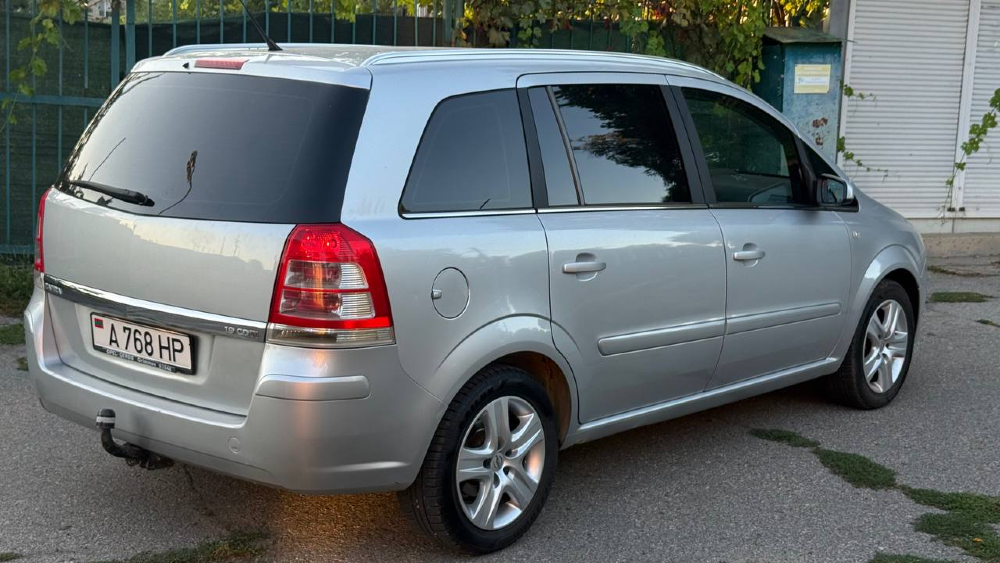 Opel Zafira 2008 год Тирасполь Тирасполь - изображение 4