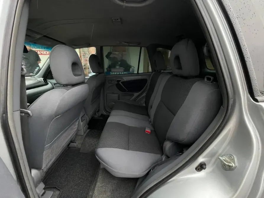 Toyota RAV4 2004 год Бендеры Бендеры - изображение 5