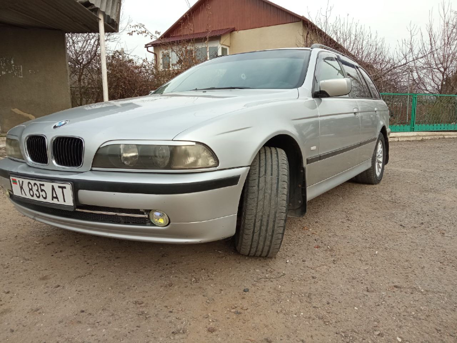 BMW 5 Series 2000 год Каменка Каменка - изображение 1