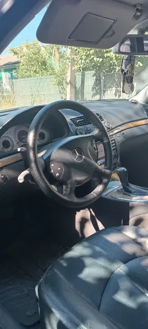 Mercedes E-Class 2005 an Chişinău Кишинёв - изображение 9