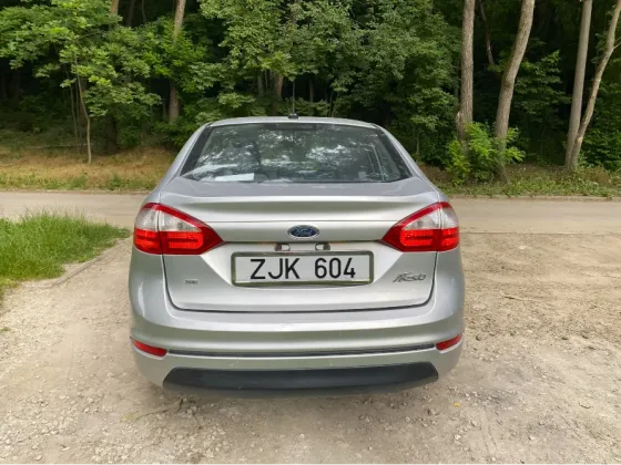 Ford Fiesta 2014 год Рыбница Рыбница