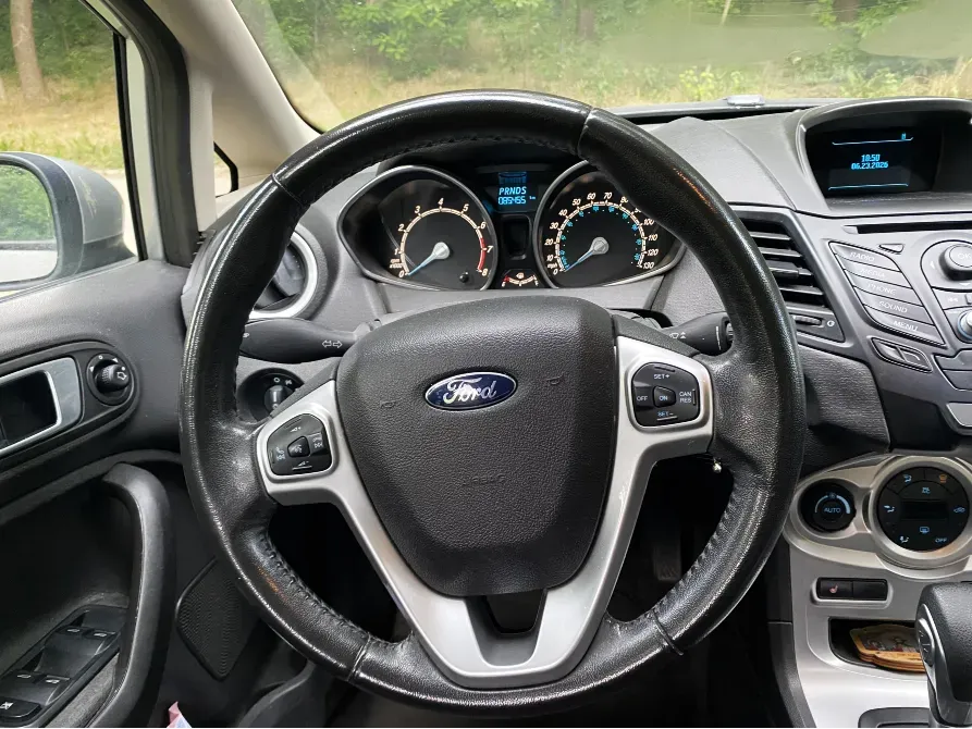 Ford Fiesta 2014 год Рыбница Рыбница - изображение 8