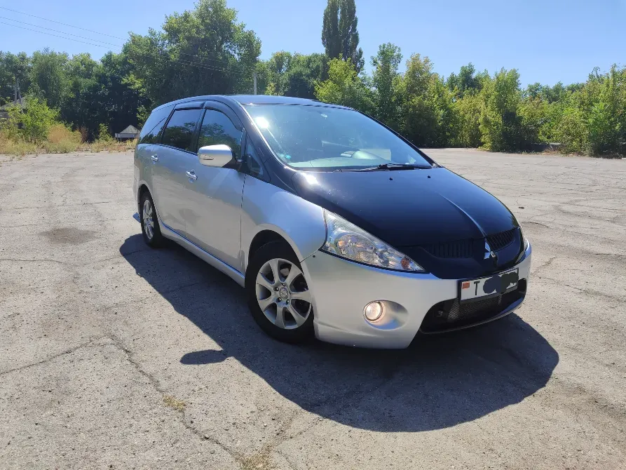 Mitsubishi Grandis 2005 год Рыбница Рыбница - изображение 2