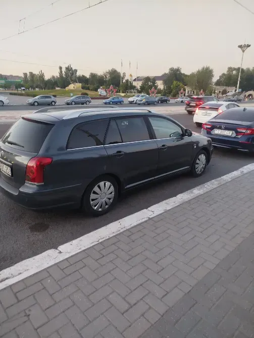 Toyota Avensis 2005 год Парканы Парканы - изображение 5