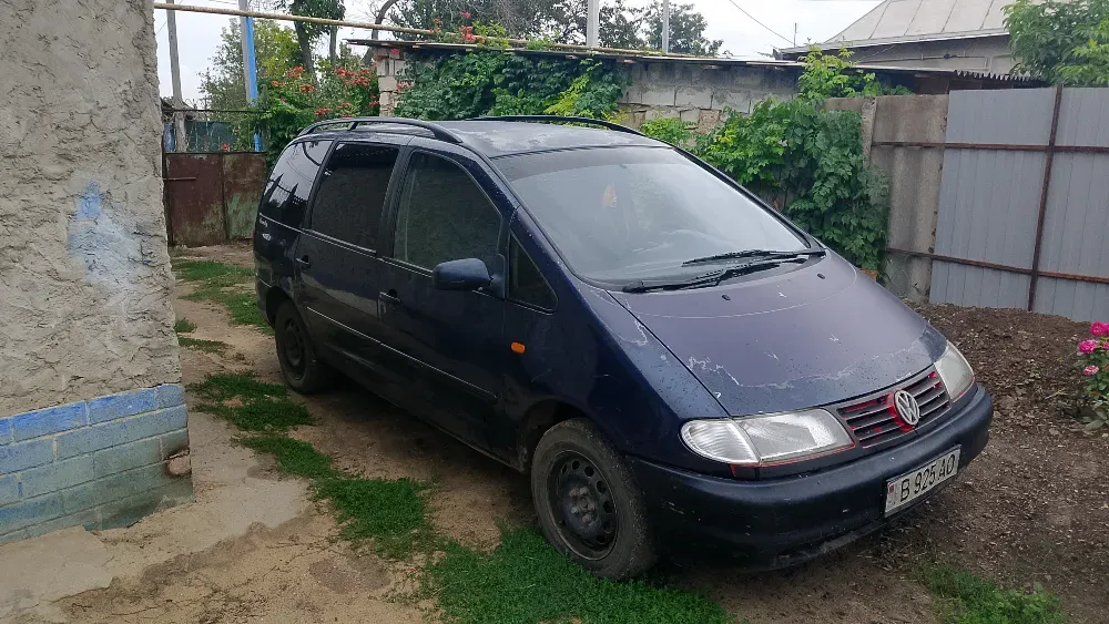 Volkswagen Sharan 1996 год Слободзея Слободзея - изображение 1
