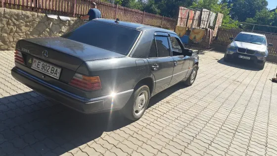 Mercedes E-Class 1990 год Дубоссары Дубоссары
