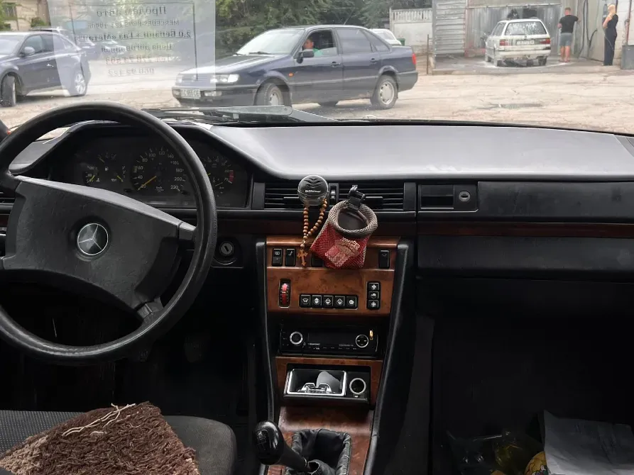 Mercedes E-Class 1990 год Дубоссары Дубоссары - изображение 4