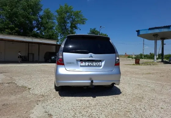 Mitsubishi Grandis 2004 год Григориополь Григориополь