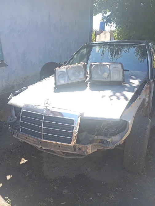 Разбираю W124. 2.0 Бензин -Газ. Есть практически всё. Тирасполь - изображение 1