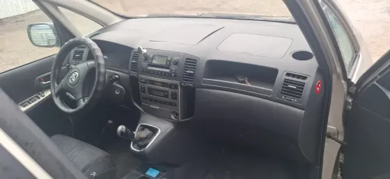 Toyota Corolla Verso 2002 год Бендеры Бендеры