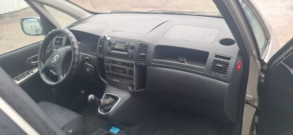 Toyota Corolla Verso 2002 год Бендеры Бендеры - изображение 4
