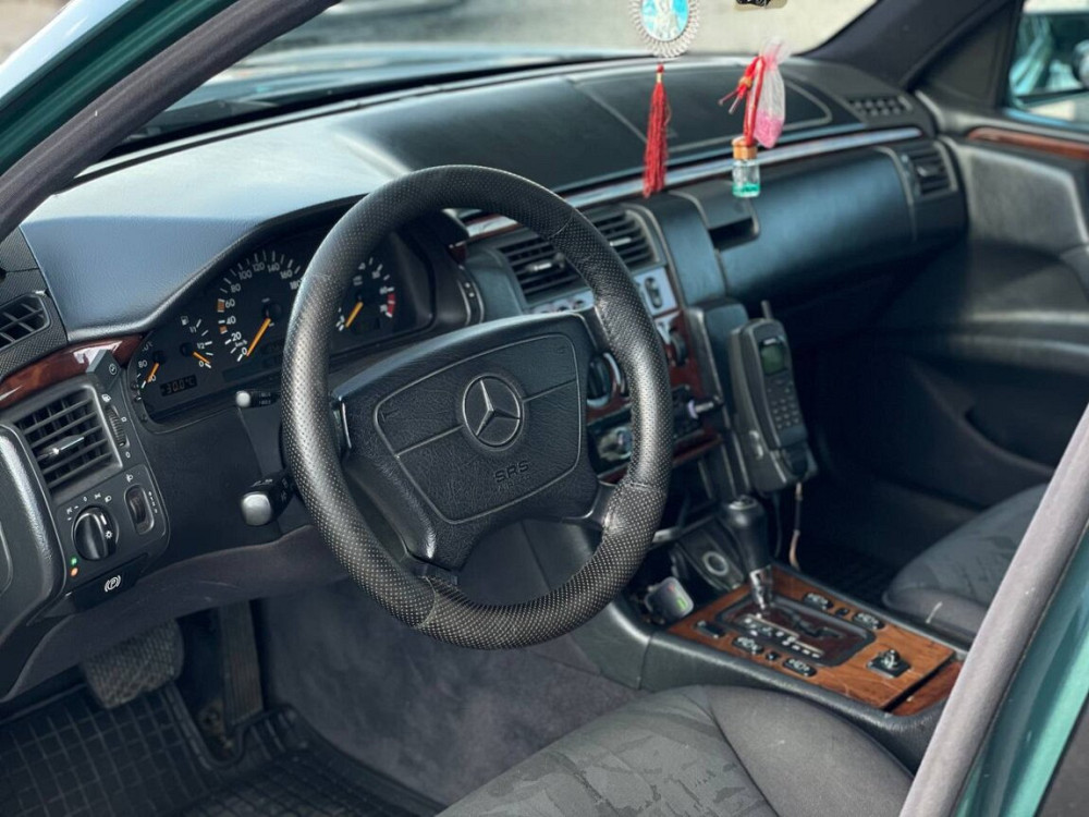 Mercedes E-Class 1998 год Тирасполь Тирасполь - изображение 6