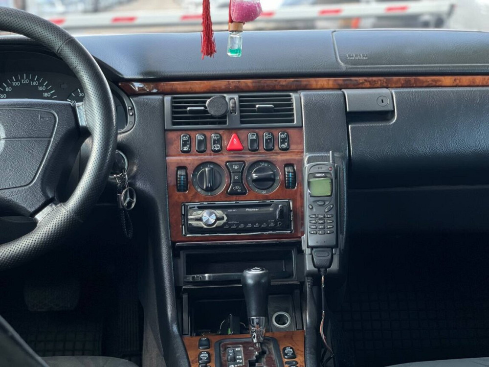 Mercedes E-Class 1998 год Тирасполь Тирасполь - изображение 9