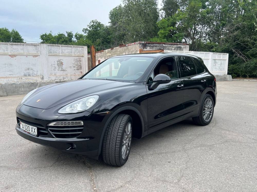 Porsche Cayenne 2014 an Bender Bender - fotografie 2