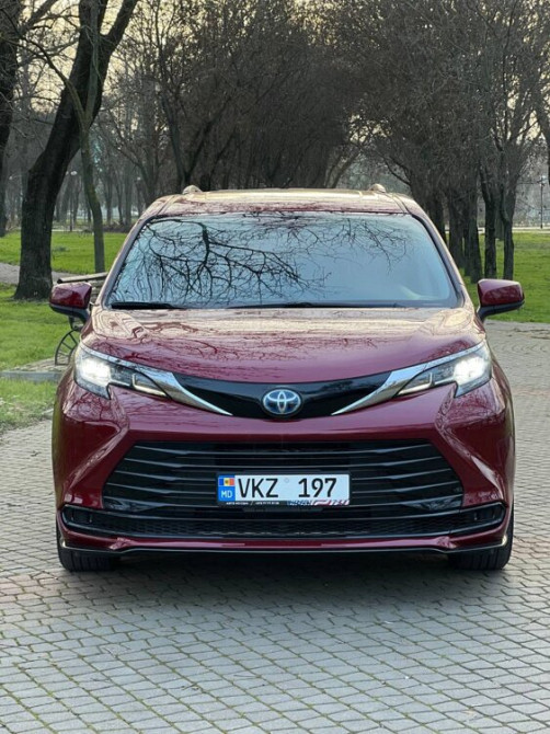 Toyota Sienna 2023 год Тирасполь Тирасполь - изображение 3