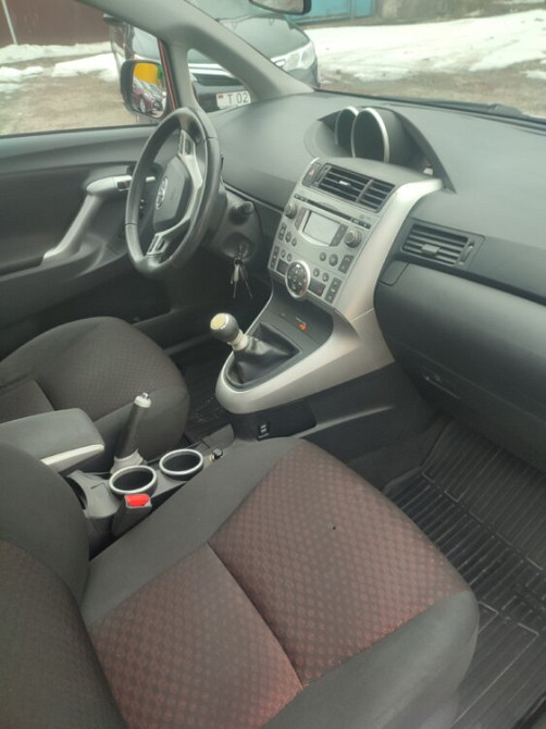 Toyota Verso 2010 год Тирасполь Тирасполь - изображение 6