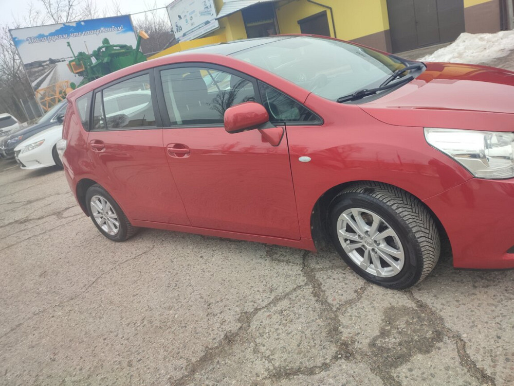 Toyota Verso 2010 год Тирасполь Тирасполь - изображение 4