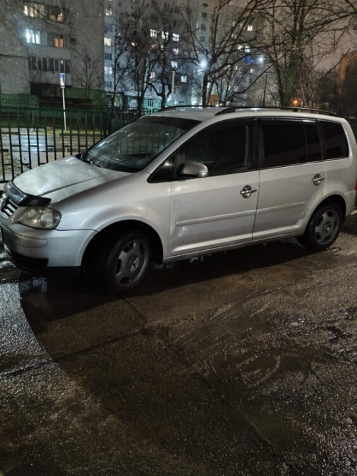 Volkswagen Touran 2006 год Тирасполь Тирасполь - изображение 2