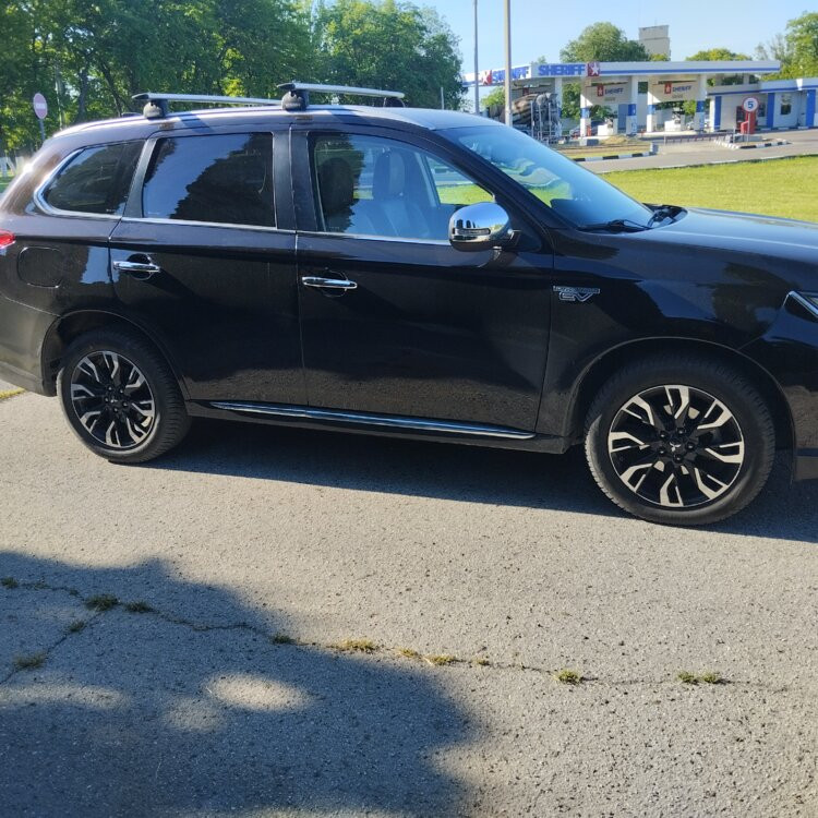 Mitsubishi Outlander 2015 an Tiraspol Tiraspol - fotografie 3