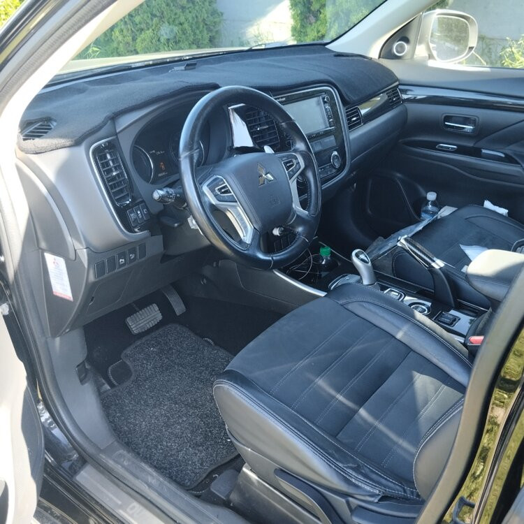Mitsubishi Outlander 2015 an Tiraspol Tiraspol - fotografie 8