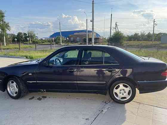 Mercedes E-Class 1998 год Парканы Парканы