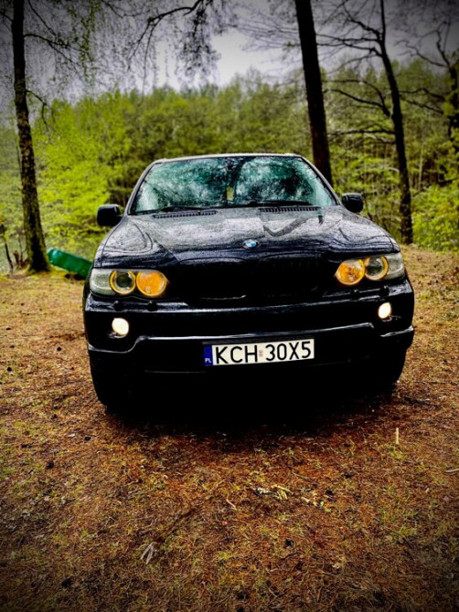 BMW X5 2004 an Tiraspol Tiraspol - fotografie 1