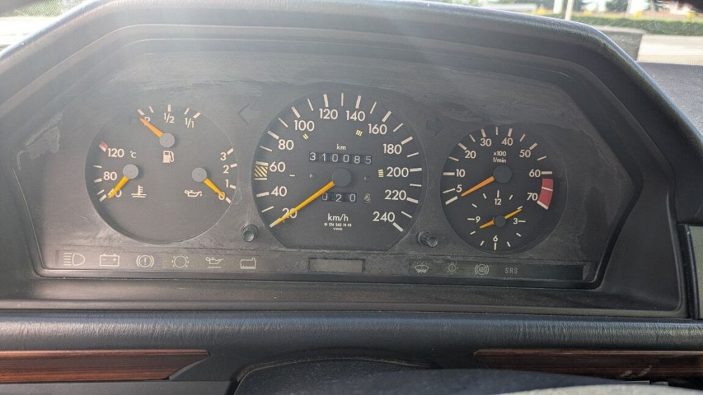 Mercedes W124 1995 год Рыбница Рыбница - изображение 6