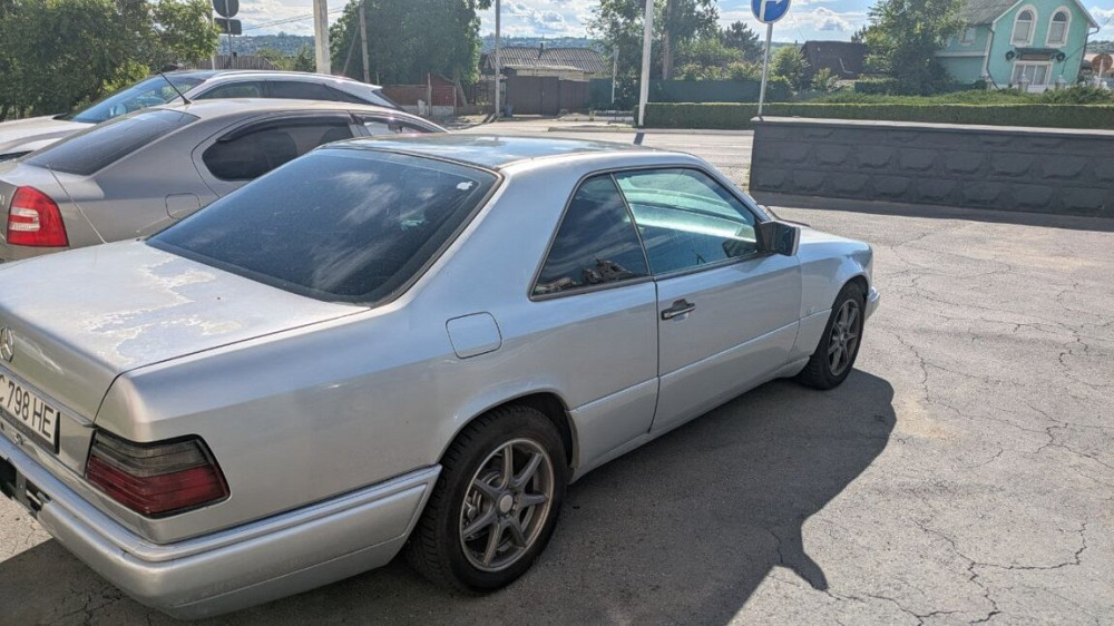 Mercedes W124 1995 год Рыбница Рыбница - изображение 8