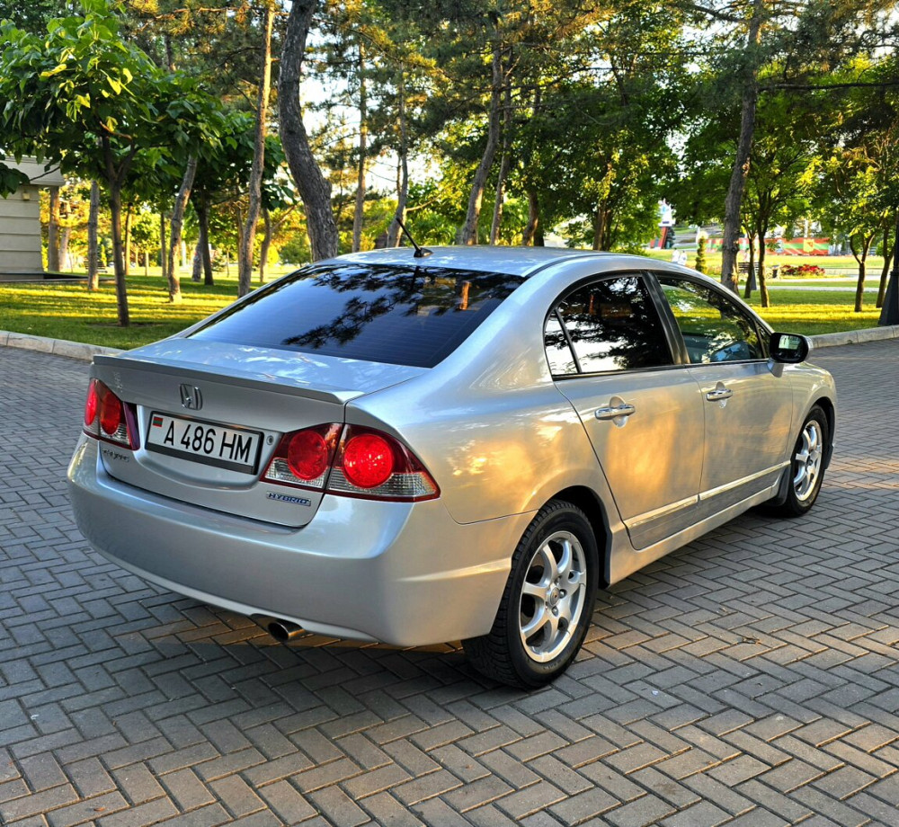 Honda Civic 2008 год Тирасполь Тирасполь - изображение 4
