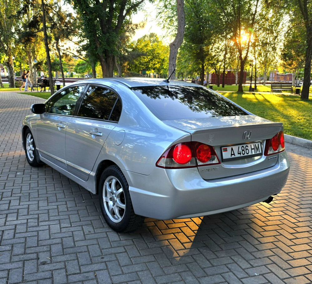 Honda Civic 2008 год Тирасполь Тирасполь - изображение 3