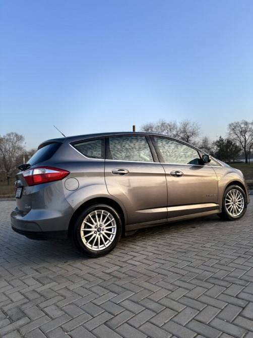 Ford C-MAX 2014 an Bender Bender - fotografie 3