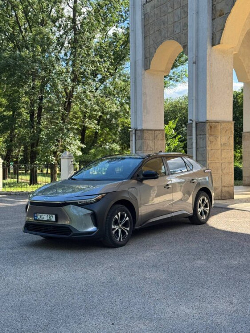 Toyota Venza 2023 год Тирасполь Тирасполь - изображение 2