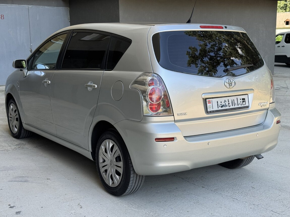 Toyota Avensis Verso 2005 год Дубоссары Дубоссары - изображение 5