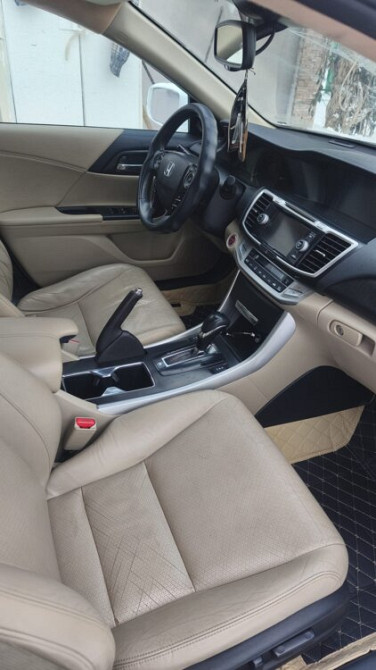Honda Accord 2014 год Резина Резина - изображение 9
