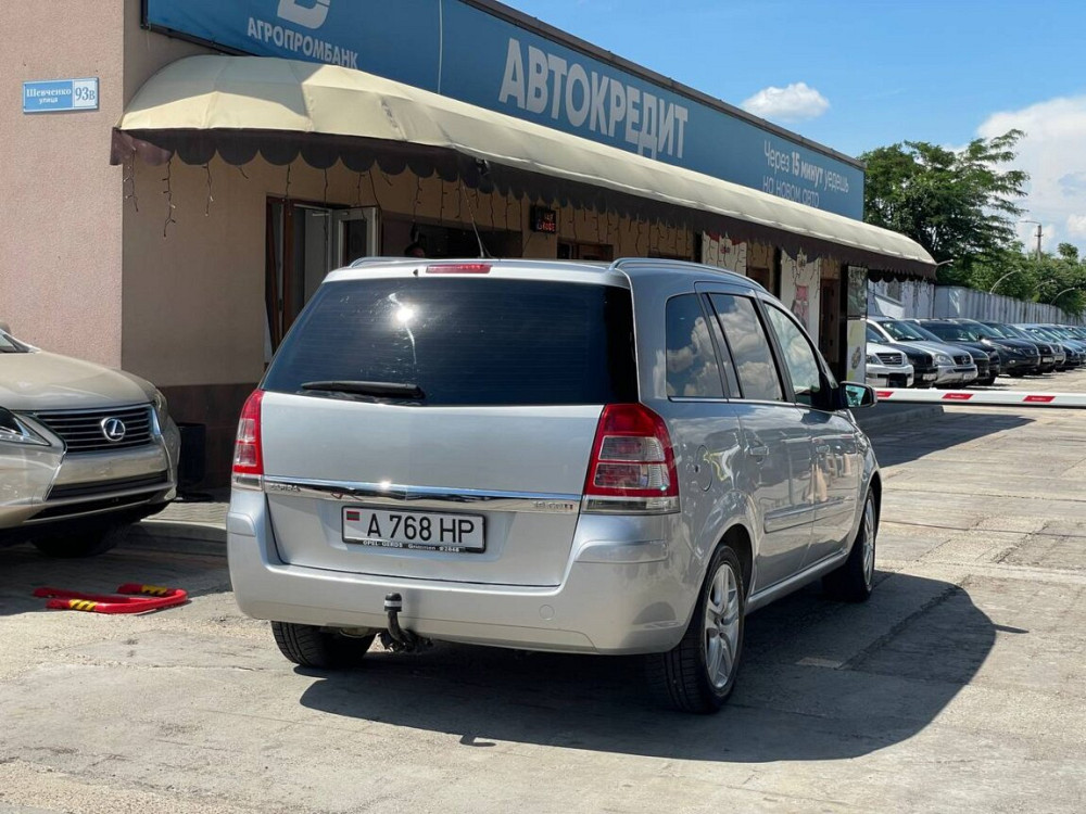 Opel Zafira 2008 an Tiraspol Tiraspol - fotografie 5