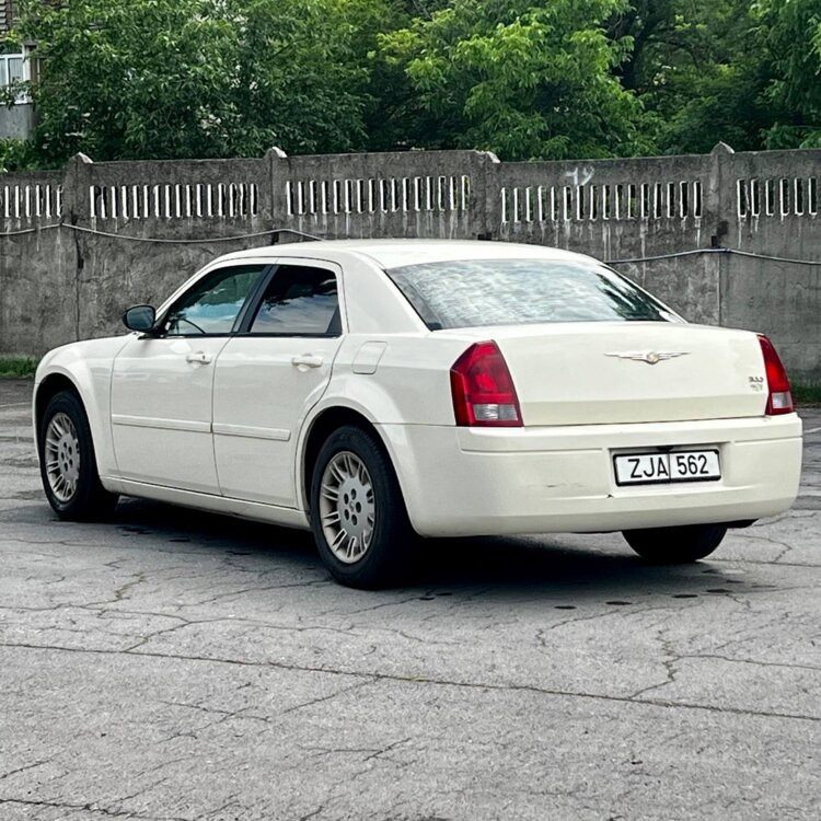 Chrysler 300C 2007 год Рыбница Рыбница - изображение 3