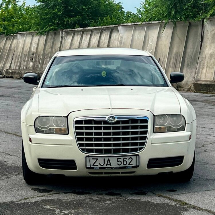 Chrysler 300C 2007 год Рыбница Рыбница - изображение 1