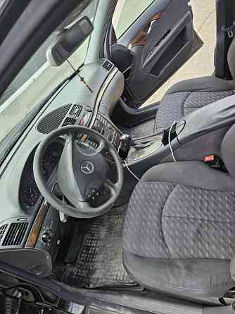 Mercedes E-Class 2004 год Каушаны Каушаны
