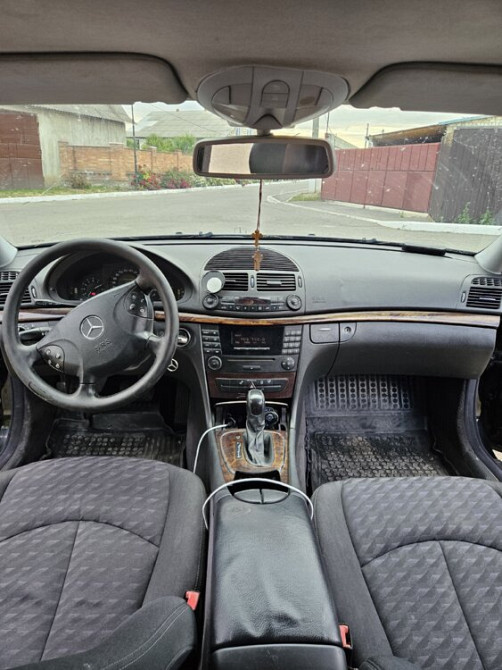 Mercedes E-Class 2004 год Каушаны Каушаны - изображение 4