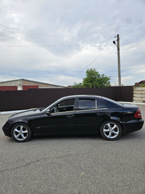 Mercedes E-Class 2004 год Каушаны Каушаны - изображение 1