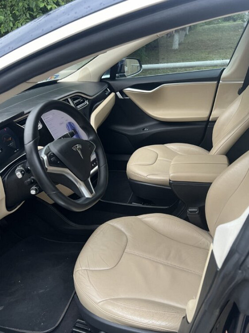 Tesla Model S 2014 an Anenii Noi Anenii Noi - fotografie 6