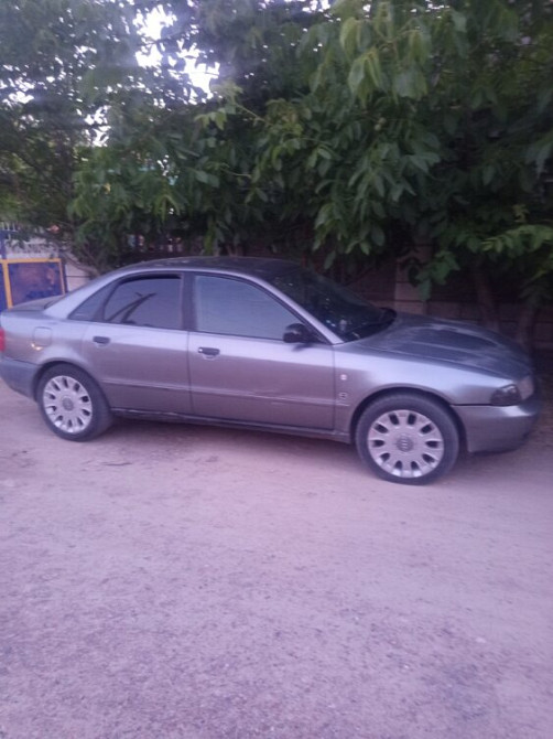 Audi A4 1998 an Tiraspol Tiraspol - fotografie 2