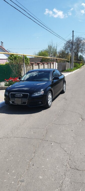 Audi A4 2010 an Bender Bender - fotografie 1