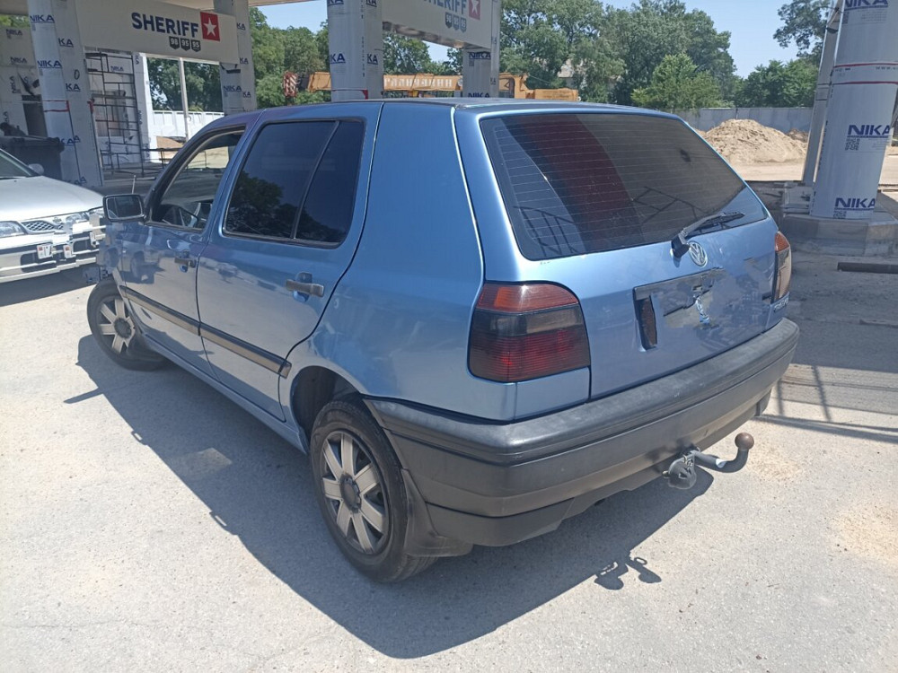 Volkswagen Golf 1993 год Бендеры Бендеры - изображение 5