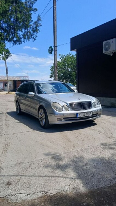 Mercedes E-Class 2004 год Суклея Суклея - изображение 4