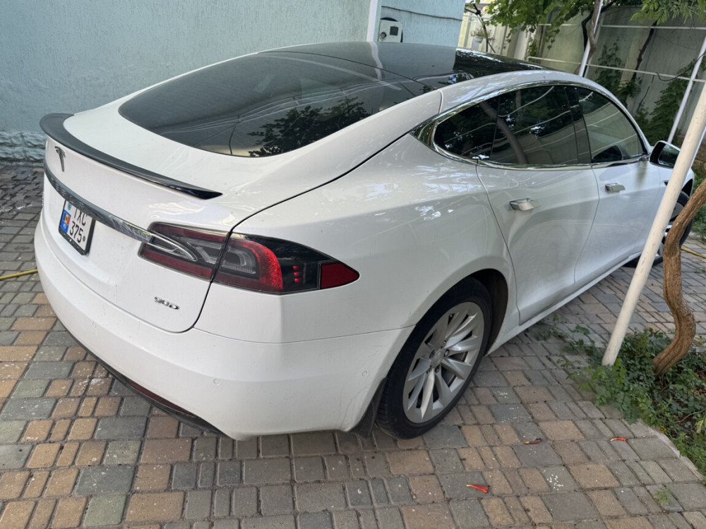 Tesla Model S 2017 год Тирасполь Тирасполь - изображение 3