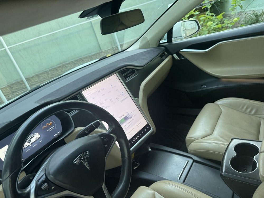 Tesla Model S 2017 год Тирасполь Тирасполь - изображение 2