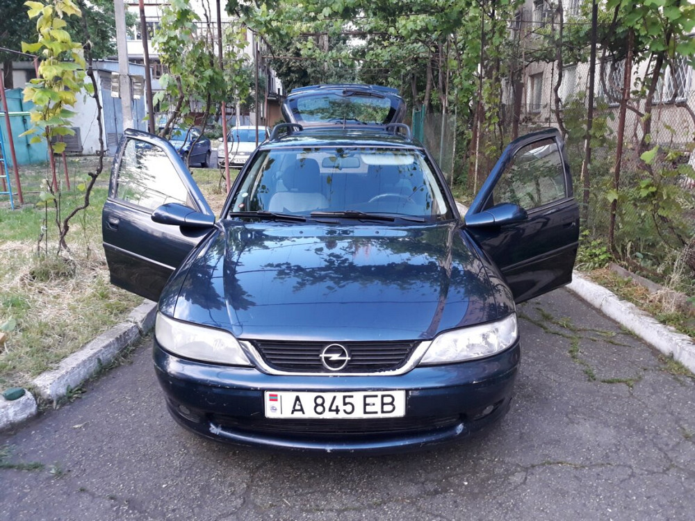 Opel Vectra 2001 год Бендеры Бендеры - изображение 1