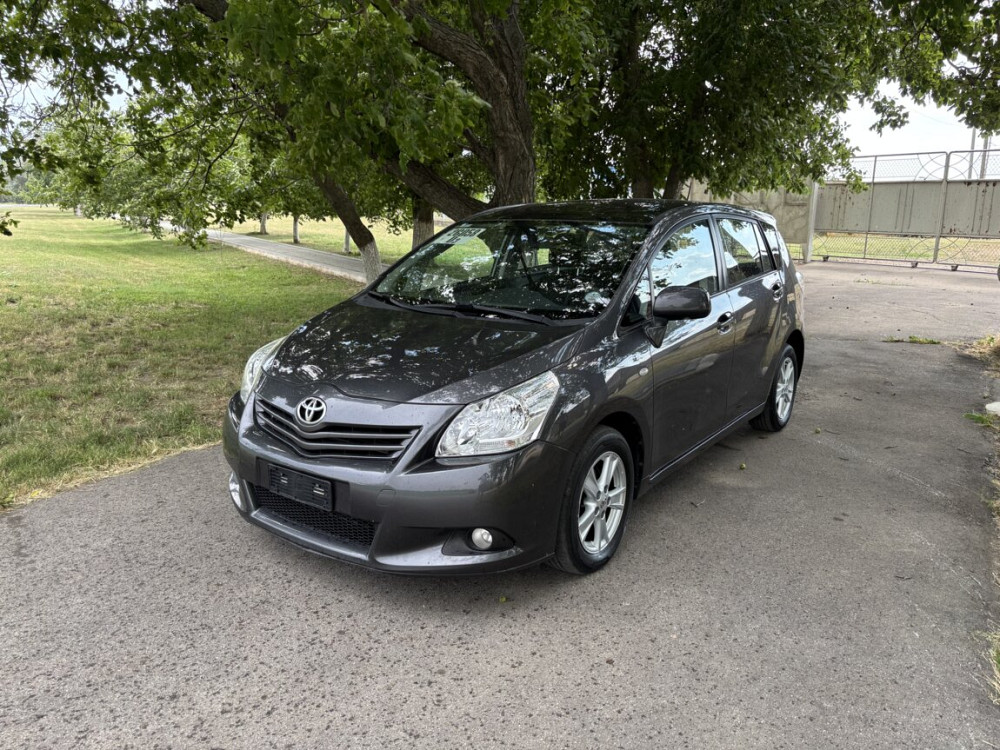 Toyota Verso 2010 год Тирасполь Тирасполь - изображение 1